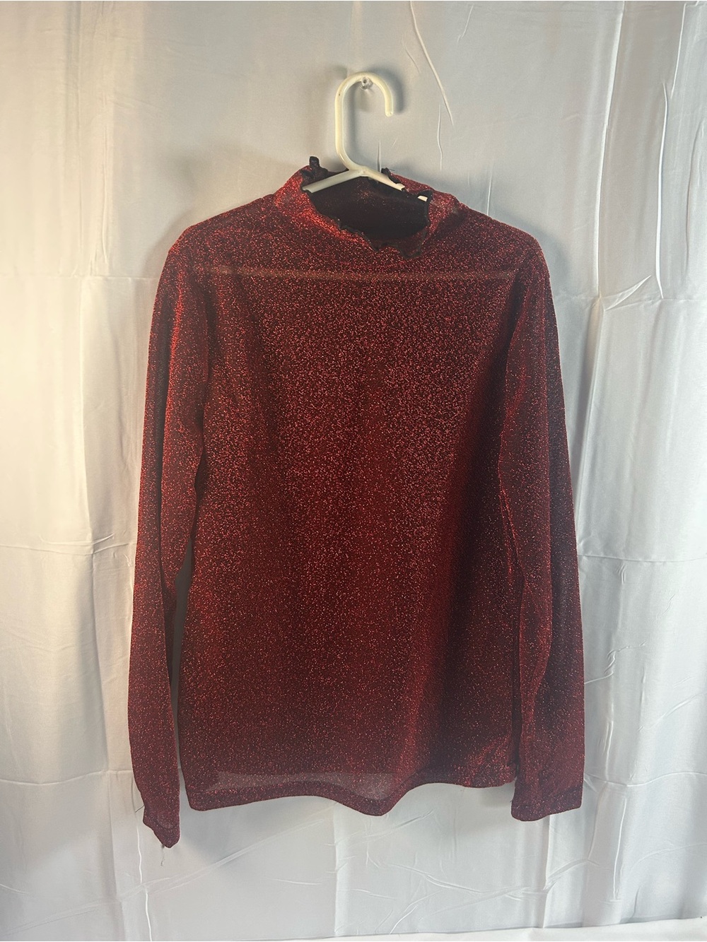 Women’s Red Sparkle Long-Sleeve Top
